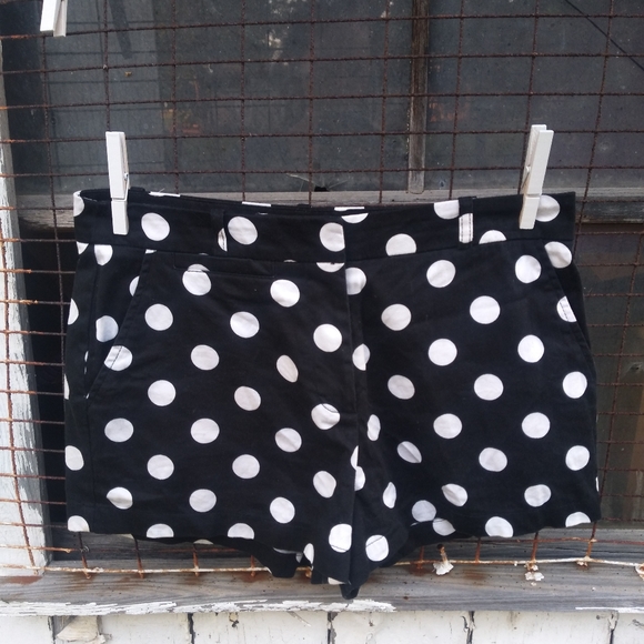 Forever 21 black and white polka-dot shorts - Picture 2 of 4